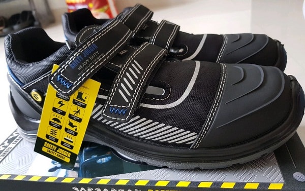 8 Model Sepatu Jogger Terbaik dan Harganya